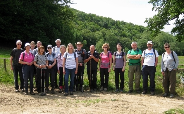 Having reached the Macmillan Way the long and short groups divide after this photo